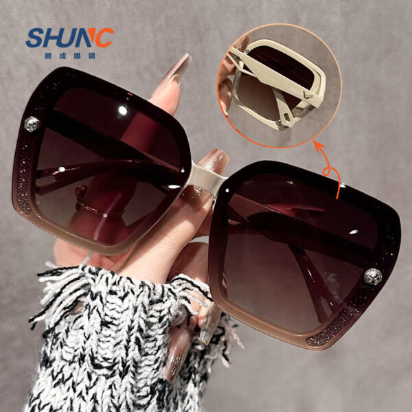 Large Frame UV400 Polarized Sunglass for You - Image 4