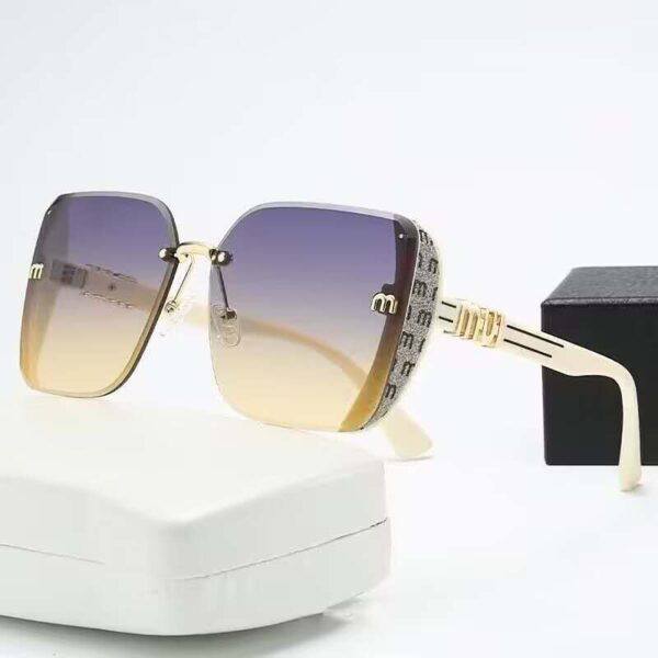 Elegant Spray Pattern Polarized Sunglasses for Light Luxury Lovers - Image 3