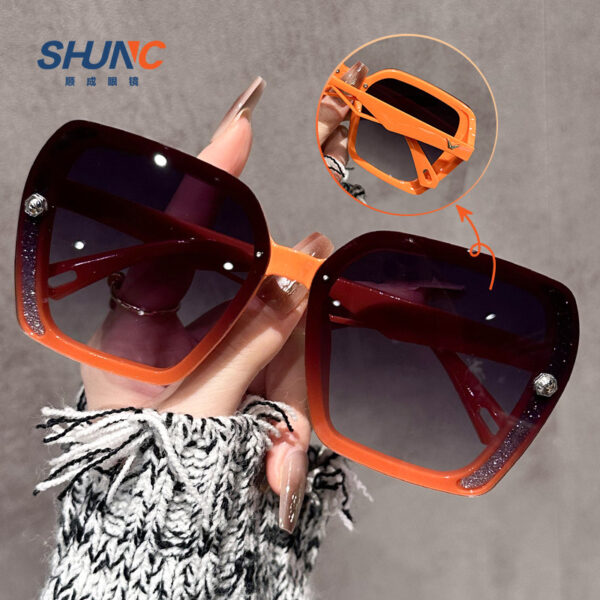 Large Frame UV400 Polarized Sunglass for You - Image 2
